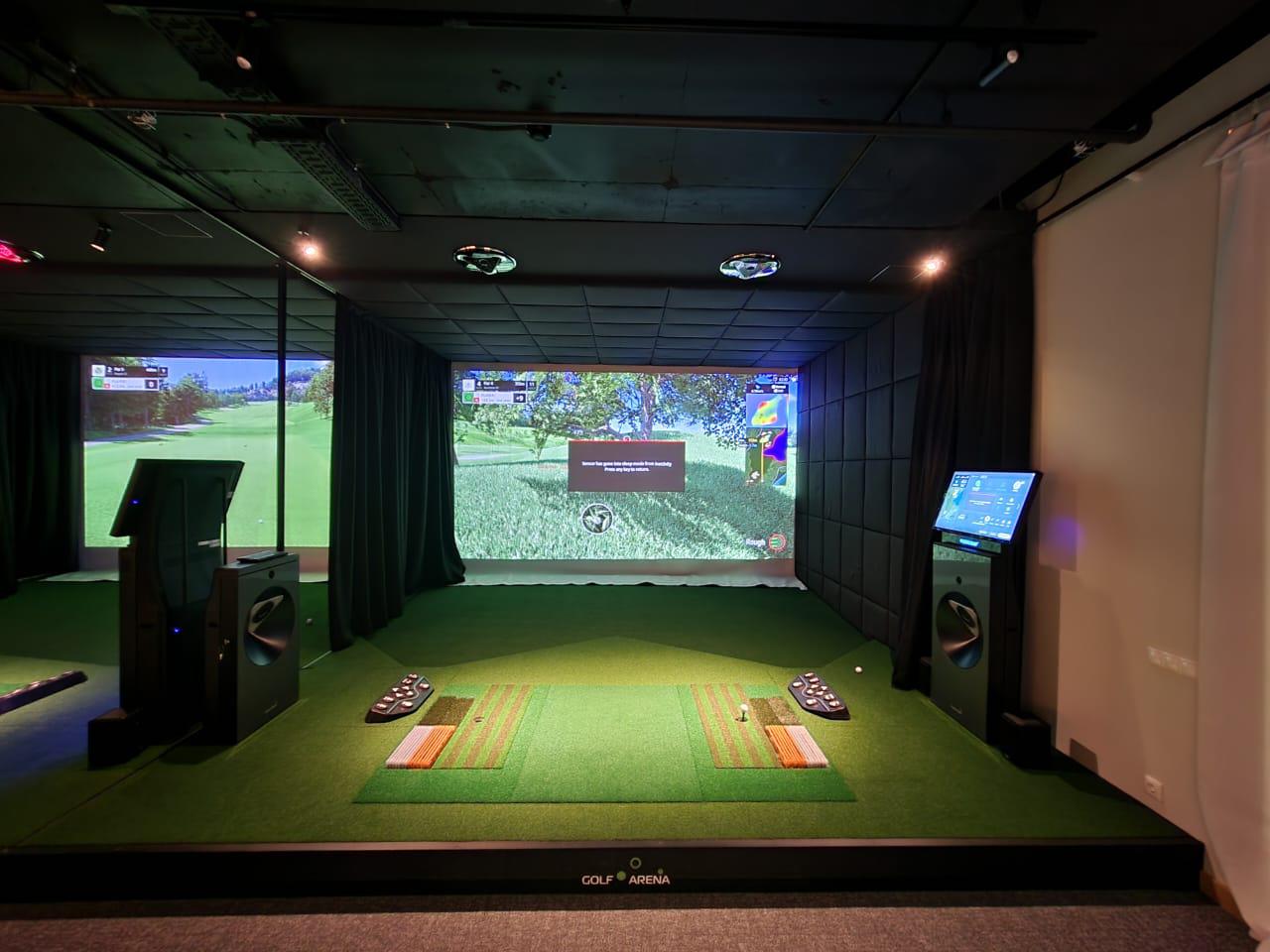 В Москве открылся новый индор-центр Golf Arena с симуляторами Golfzon