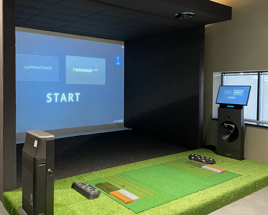 В Омске установили первый гольф-симулятор Golfzon TwoVision NX