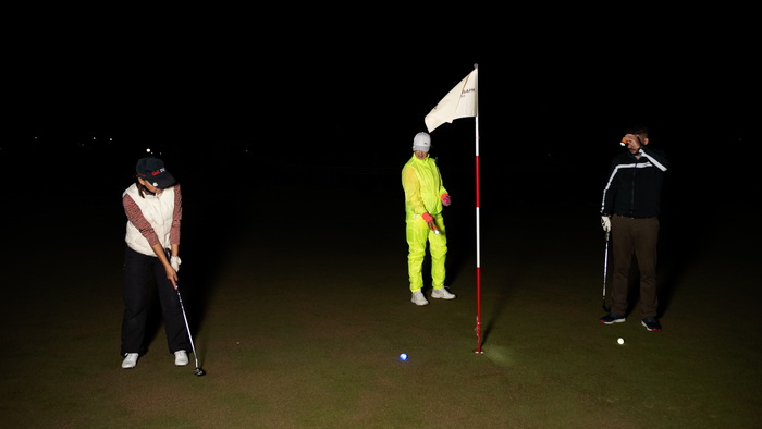 Ночной гольф: «Светлячки» над «Земляникой» 