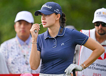 Пар Наталии Гусевой во втором раунде HSBC Women's HSBC Women's World Championship в Сингапуре 