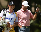 Что в бэге у победителя турнира RBC Heritage Стюарта Синка