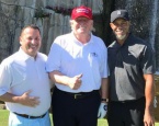 Тайгер Вудз сыграл раунд гольфа с Дональдом Трампом