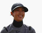 Мишель Ви захватила лидерство на мейджоре Women’s British Open, используя нестандартное содержимое бэга