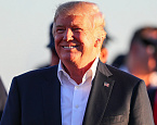 В ходе своего турне по Азии Дональд Трамп сыграет в гольф с премьер-министром Японии