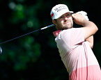 Райан Мур выступает на турнире Northern Trust Open с новыми драйвером и паттером от компании Parsons Xtreme Golf (PXG)