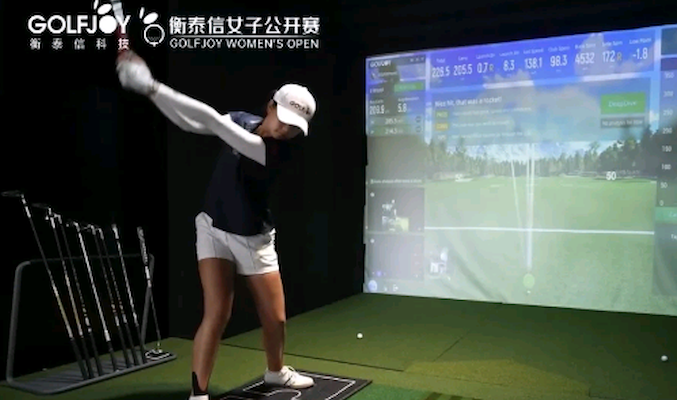 GOLFJOY: два умных решения для ваших ног. Путь к идеальному свингу