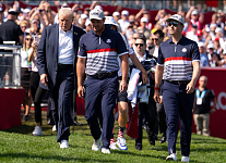 Ryder Cup 2025. Дональд Трамп посетил дневную сессию форболов