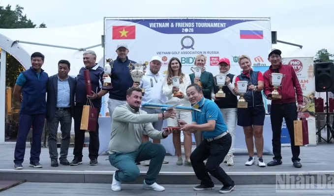 Дружба Вьетнам – Россия в MCC. Бест Гросс - Евгений Слижов