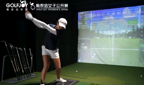 GOLFJOY: два умных решения для ваших ног. Путь к идеальному свингу