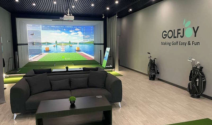 В Москве открылся второй гольфиндор GOLFSTUDIO 111 с симуляторами GOLFJOY