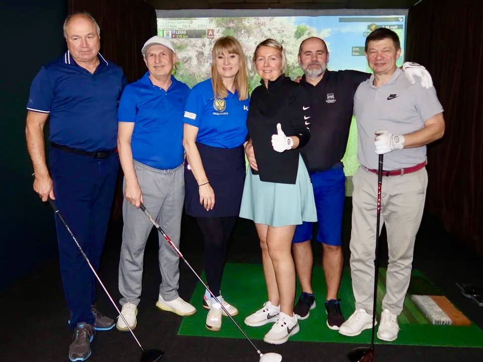 Праздничный скрэмбл в SIGOLF. Бест гросс - Светлана Журова, Александр Богатырь, Сергей Глухов